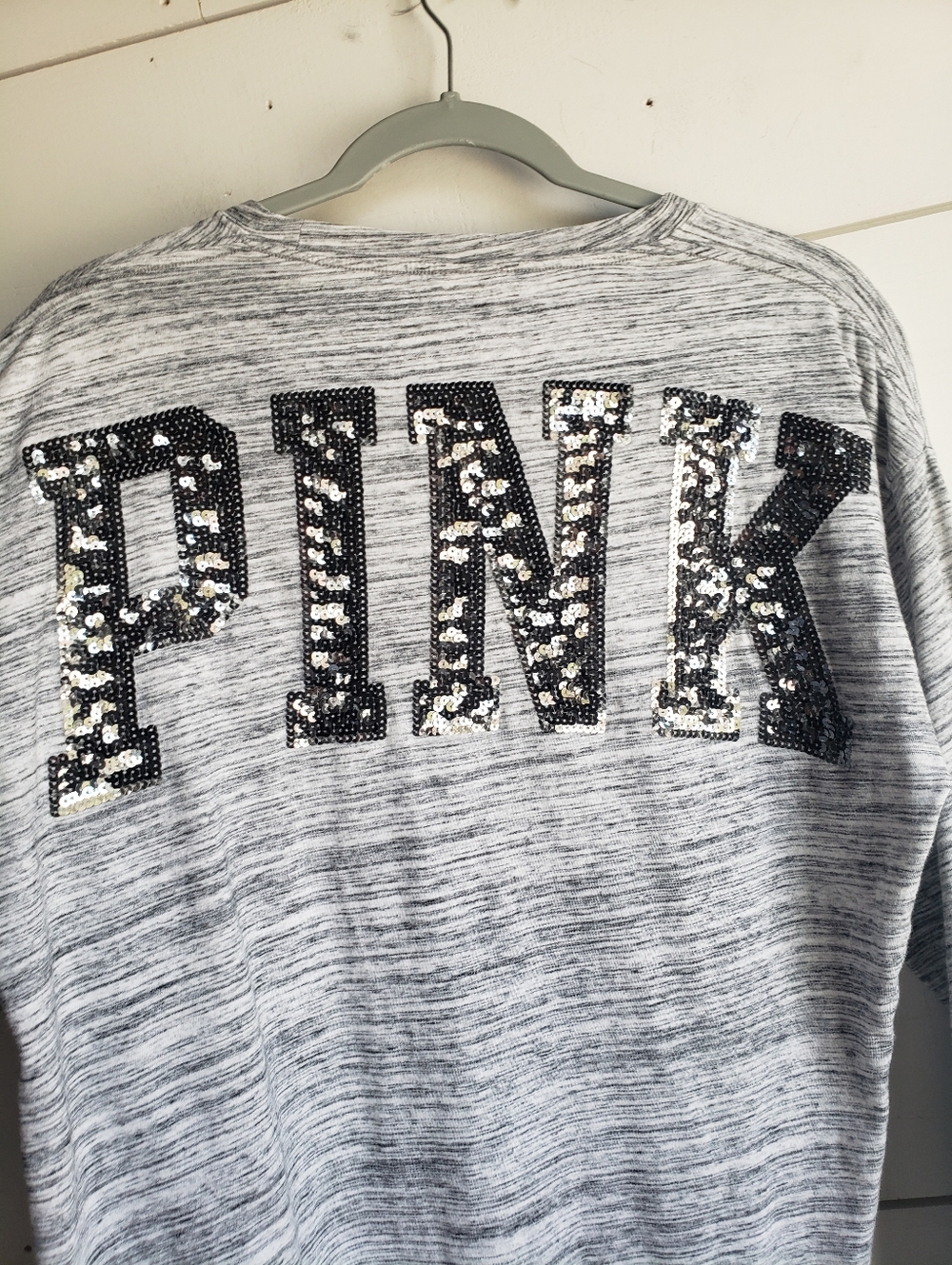 PINK Victoria's Secret Sequined Long Sleeve Pocket T-Shirt Medium - Picture 12 of 16
